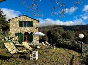Panoramic Rural House With Garden
